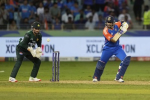 Suryakumar Yadav's 'Unnecessary' Appeal Draws Criticism from Pakistan Legend Wasim Akram in Asia Cup Final